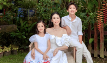 Hoa hậu Hà Kiều Anh đưa con đến nơi "Chơi thì thích nhưng nguy hiểm"
